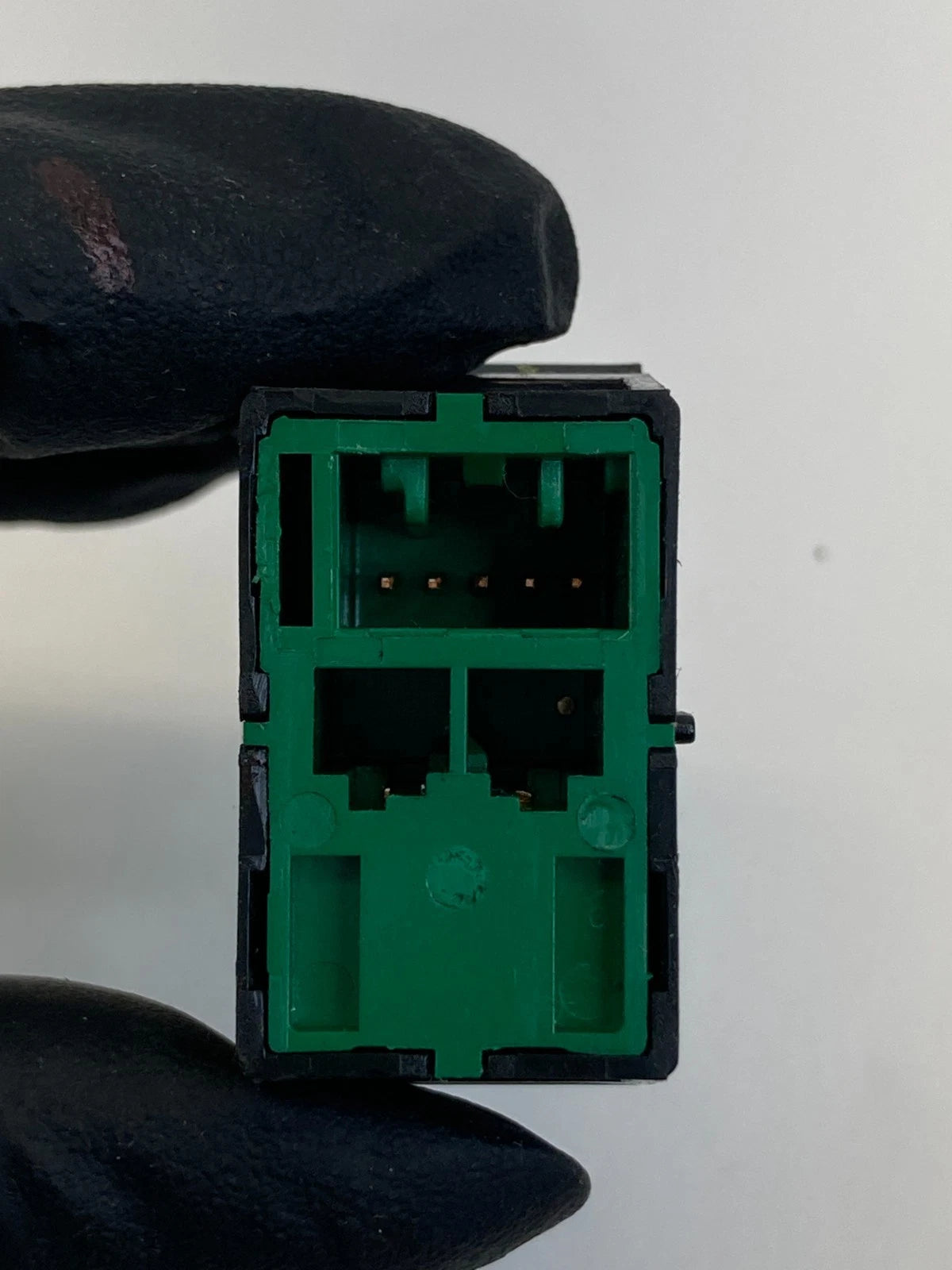 2015-2020 HONDA FIT TRACTION STABILITY CONTROL BUTTON SWITCH ASSY M51654 OEM