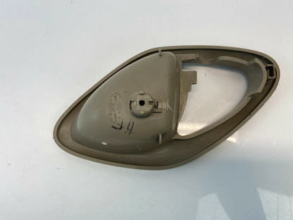 2005-2007 MERCURY MARINER FRONT RIGHT PASSENGER INNER DOOR HANDLE COVER BEZEL