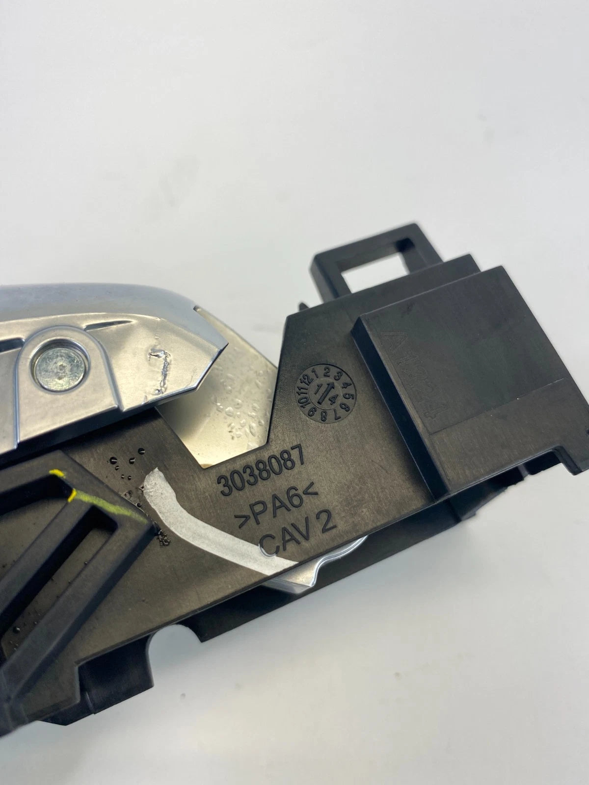 15-17 Chrysler 200 Front Right Passenger Side Interior Door Handle 3038087 OEM