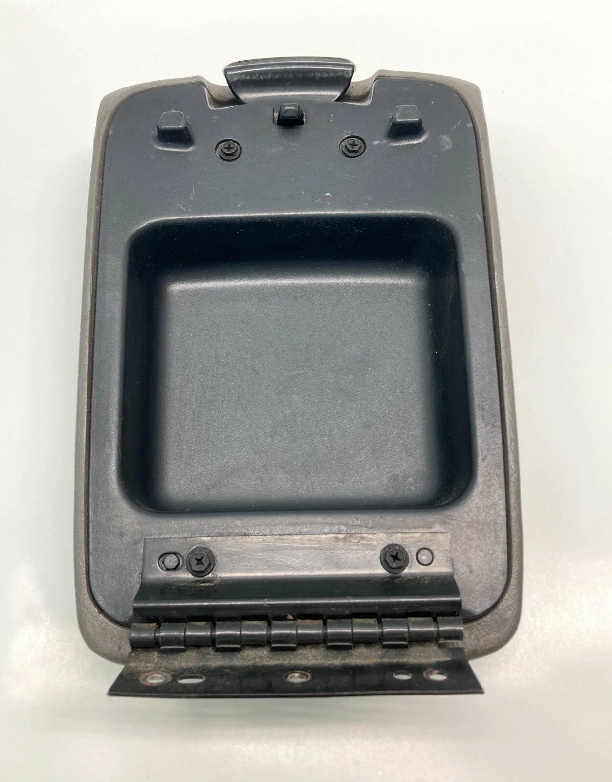 2002 2003 2004 2005 2006 2007 JEEP LIBERTY CENTER CONSOLE LID ARMREST ARM REST