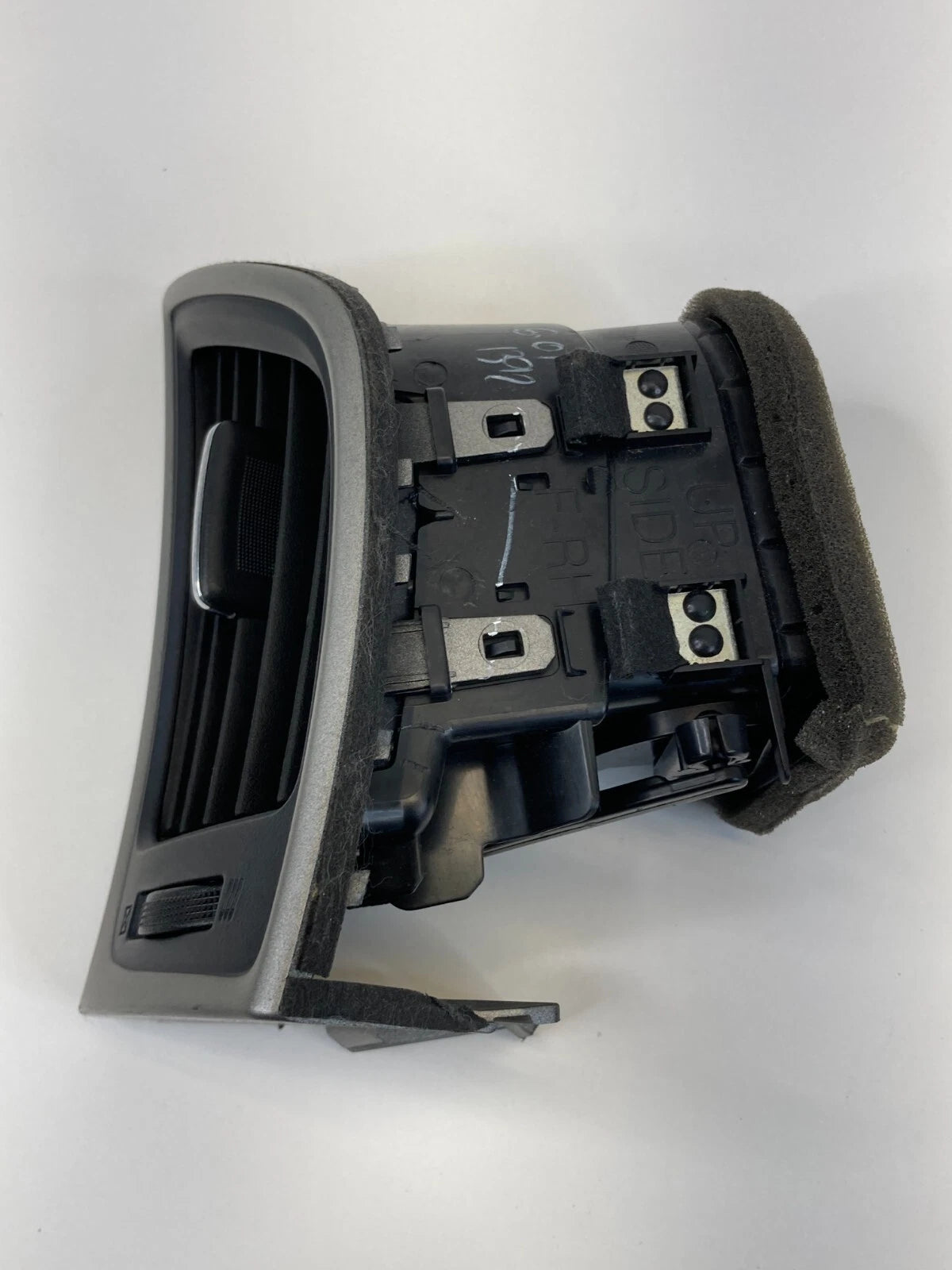 13-15 NISSAN SENTRA RIGHT SIDE A/C DASH AIR VENT GRILLE DUCT OUTLET 68760-3SG0A