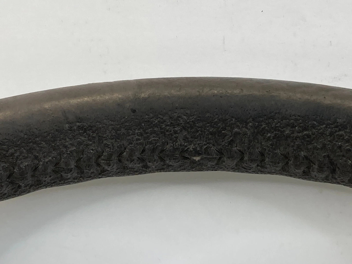 2001 2002 CHRYSLER PT CRUISER BLACK LEATHER STEERING WHEEL WITHOUT CONTROLS OEM