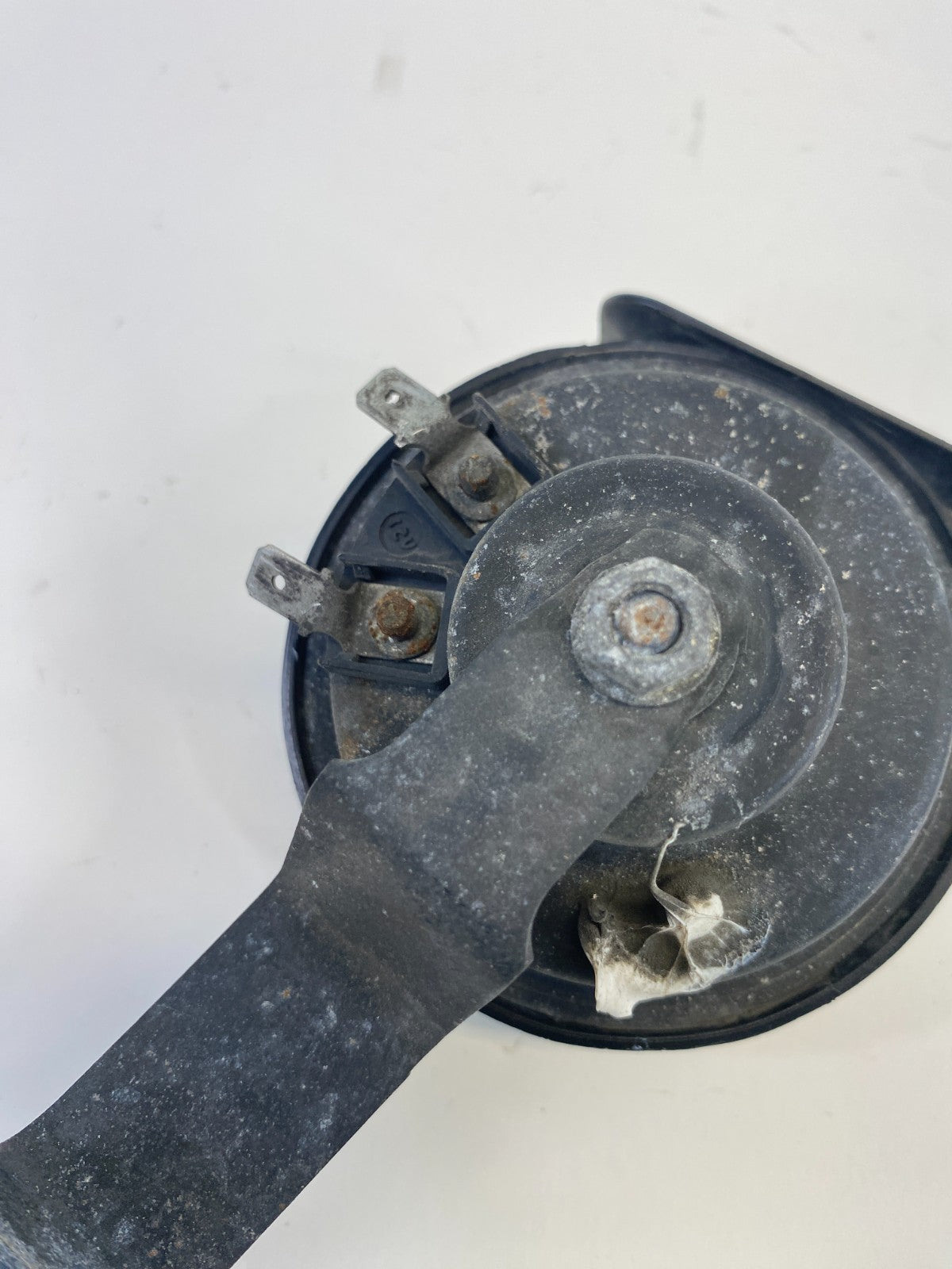 2015 2016 2017 Chrysler 200 Low Tone Horn Note Alarm Siren E30055306 OEM