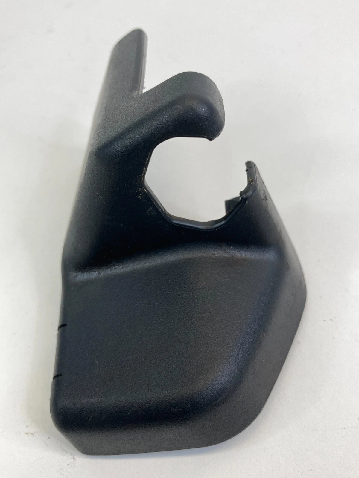 03-08 TOYOTA COROLLA FRONT LEFT SEAT TRACK END COVER TRIM 72158-02060 OEM