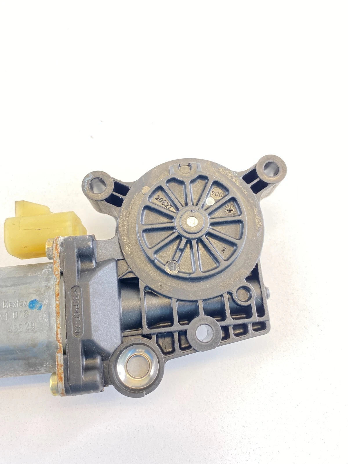 2000-2005 00-05 CHEVROLET IMPALA FRONT LEFT SIDE DOOR WINDOW MOTOR CM090930B OEM