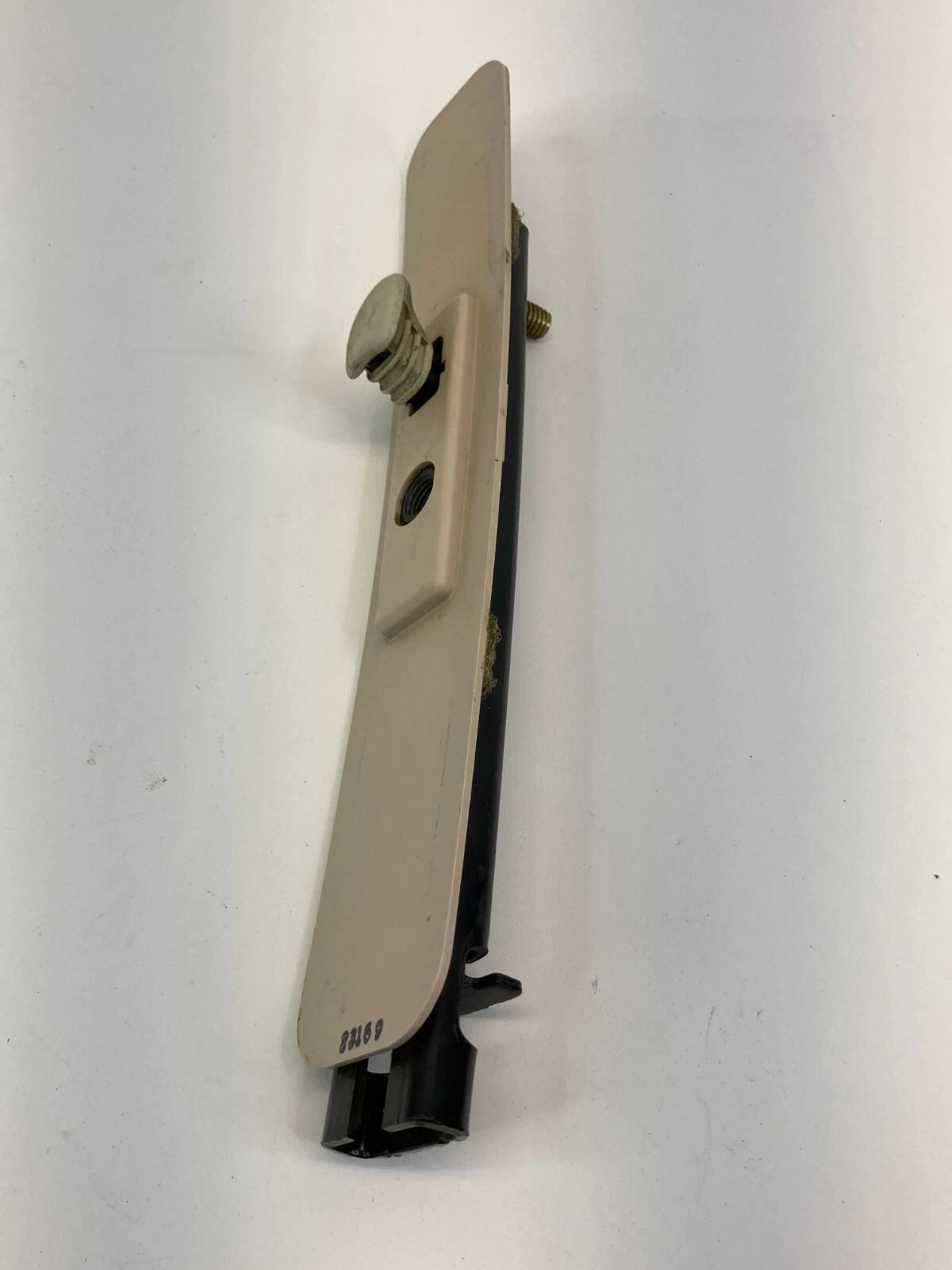 2000-2003 FORD TAURUS SEDAN FRONT LEFT DRIVER SIDE SEAT BELT ADJUSTER OEM