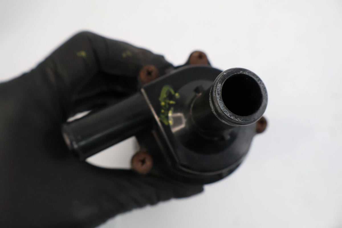 2004-2009 TOYOTA PRIUS HYBRID INVERTER WATER PUMP COOLANT 064100-0951 OEM