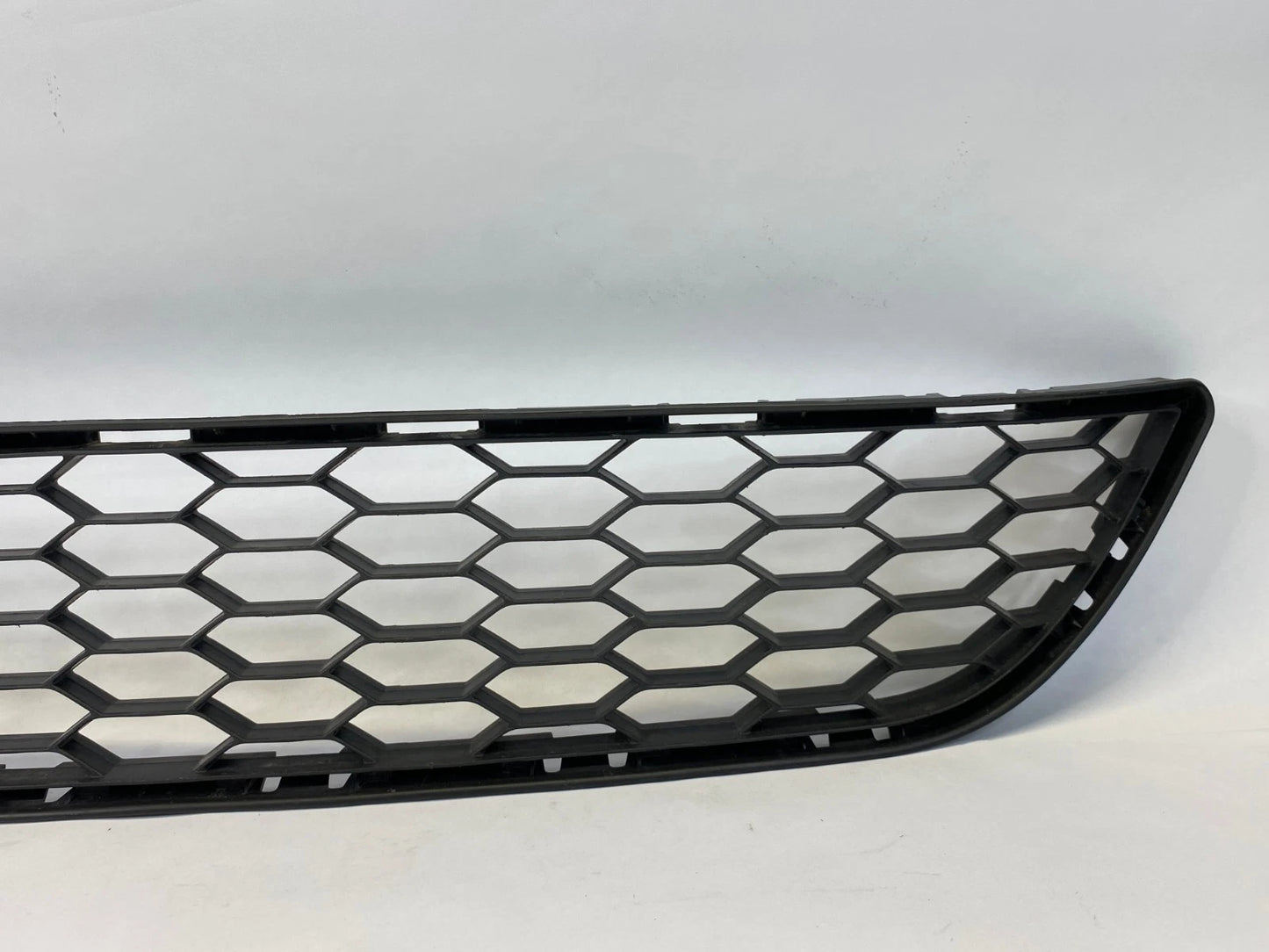 2016 2017 2018 2019 NISSAN SENTRA FRONT BUMPER LOWER GRILL GRILLE 216950 OEM
