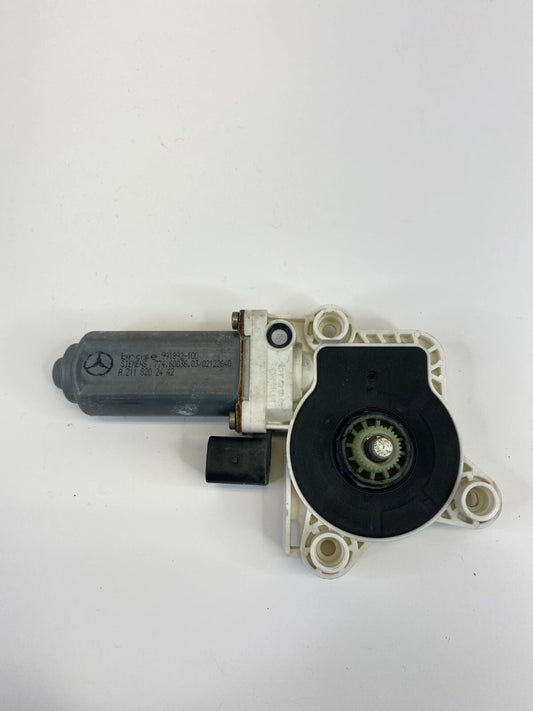 03-06 MERCEDES BENZ E500 REAR RIGHT DOOR POWER WINDOW MOTOR ASSY A2118202442 OEM
