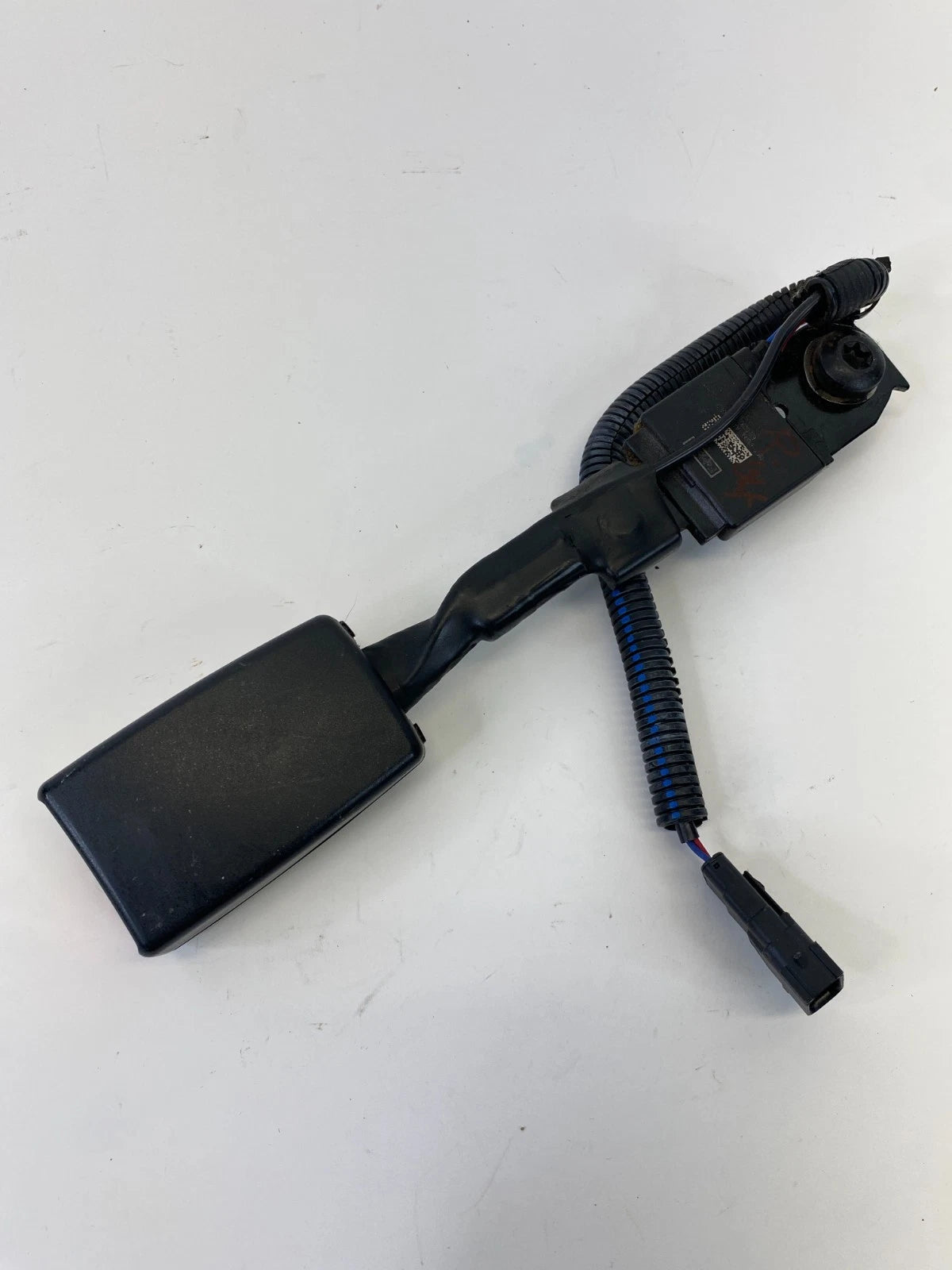 2012-2014 FORD FOCUS FRONT RIGHT PASSENGER SEAT BELT BUCKLE DM51-51208-CBW OEM
