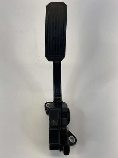 2010-2015 Toyota Prius A/T Gas Accelerator Pedal W/ Position Sensor 78110-12010