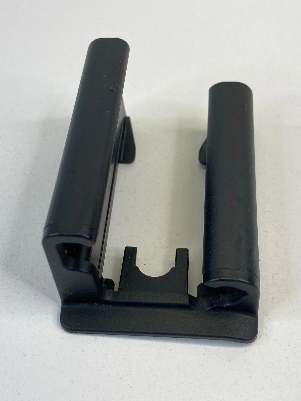 03-08 AUDI A4 04-08 AUDI S4 FRONT LEFT SEAT TRACK RAIL COVER TRIM 8E0-881-348