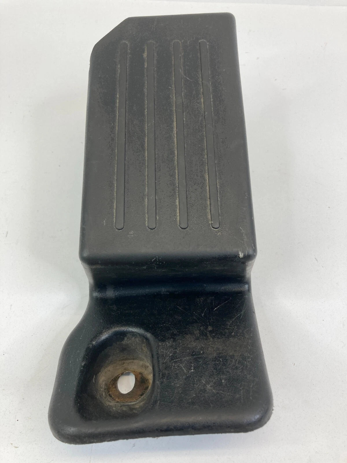 2009-2017 CHEVROLET TRAVERSE FLOOR FOOTREST FOOT REST PAD MAT TRIM 25933398 OEM