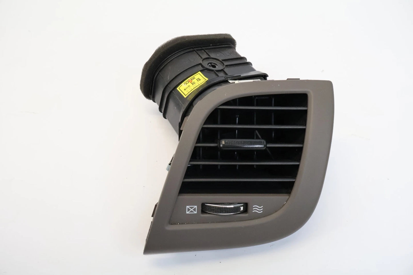 2012-2014 HYUNDAI ACCENT RIGHT OUTER DASH AC AIR VENT LOUVER 97480-1R100 OEM