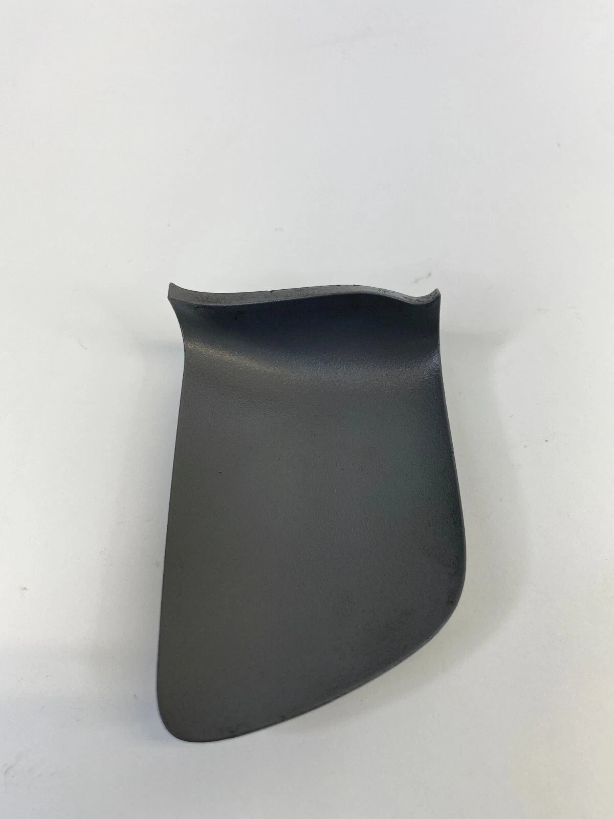 02-06 TOYOTA CAMRY REAR RIGHT INTERIOR DOOR PLUG SCREW COVER TRIM 69283-AA020