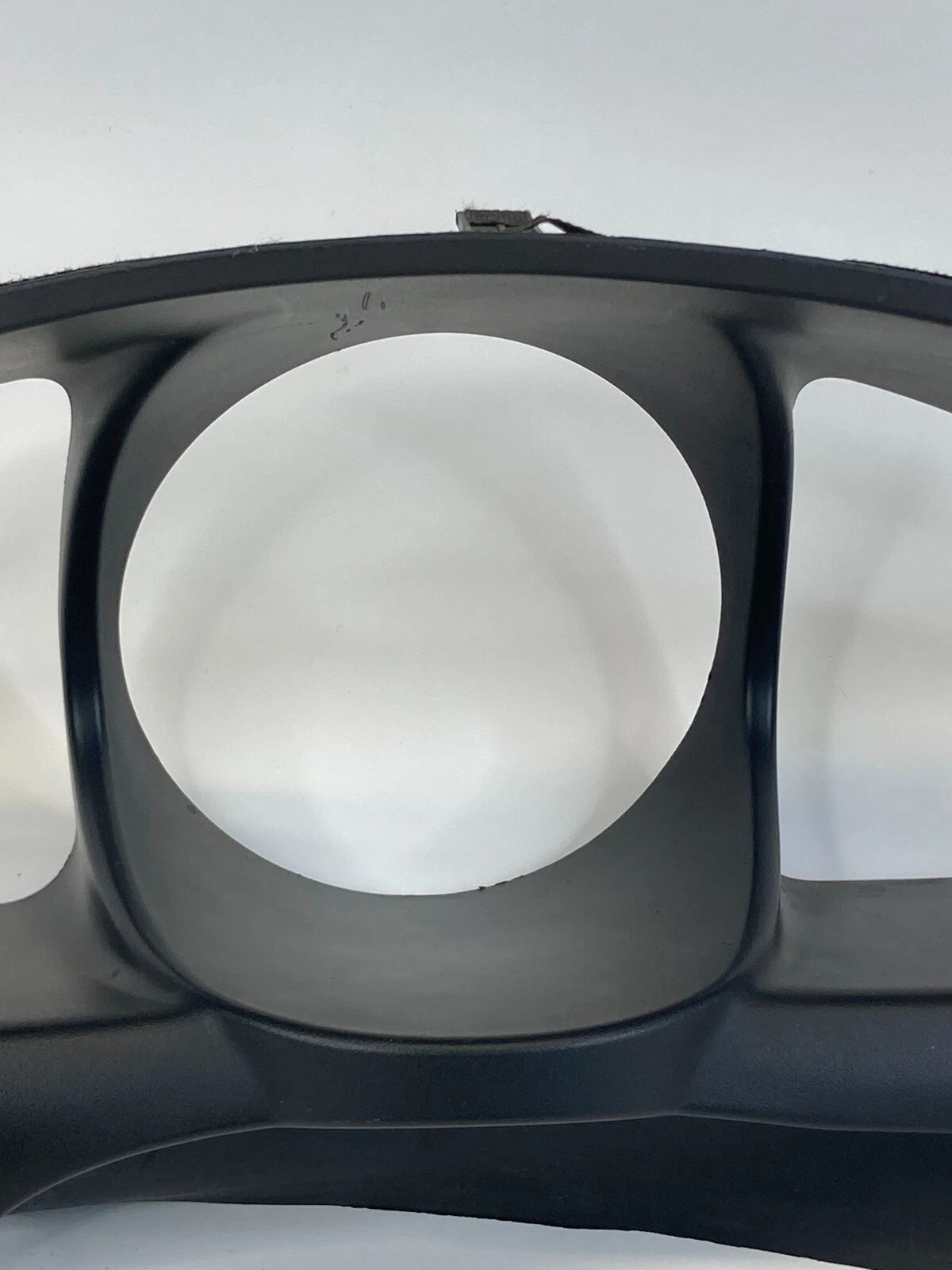 2005-2010 KIA SPORTAGE INSTRUMENT PANEL SPEEDOMETER CLUSTER BEZEL TRIM KM84801A