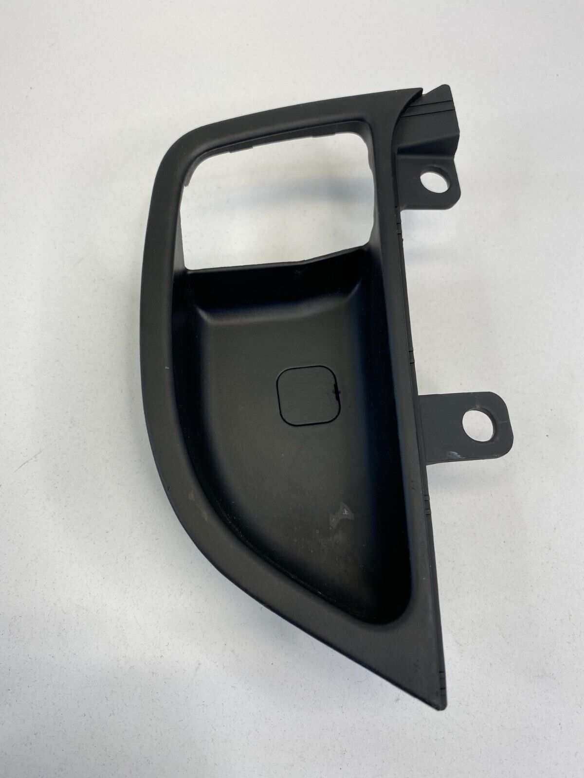 11-16 Hyundai Elantra Rear Left Inner Door Handle Trim Bezel Cover 83611-MD100
