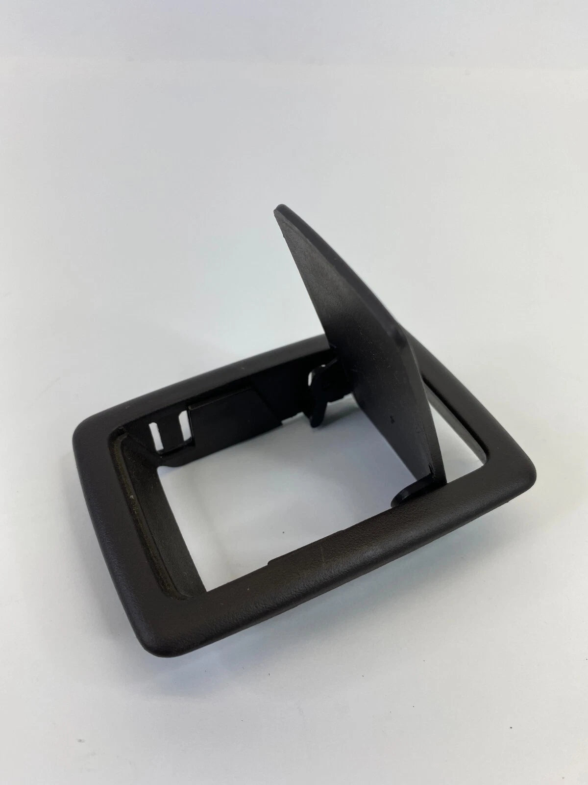 08-12 CHEVROLET MALIBU REAR DECK SEAT CHILD SAFETY ANCHOR HOOK CAP COVER