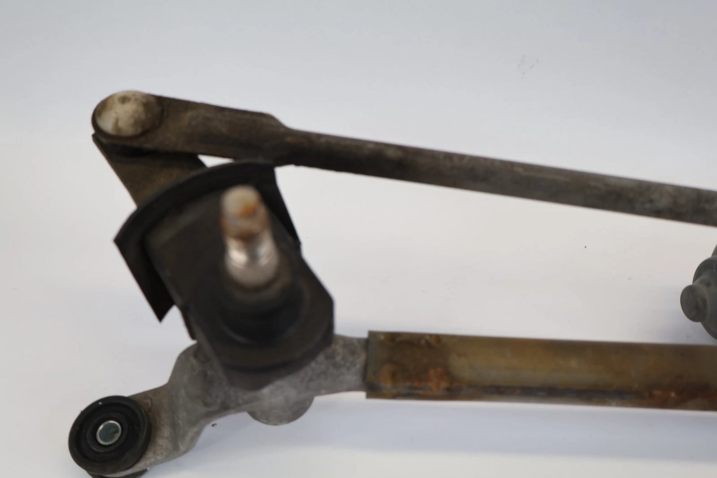 2011-2013 JEEP GRAND CHEROKEE WINDSHIELD WIPER MOTOR W/ LINKAGE 55079158AD OEM