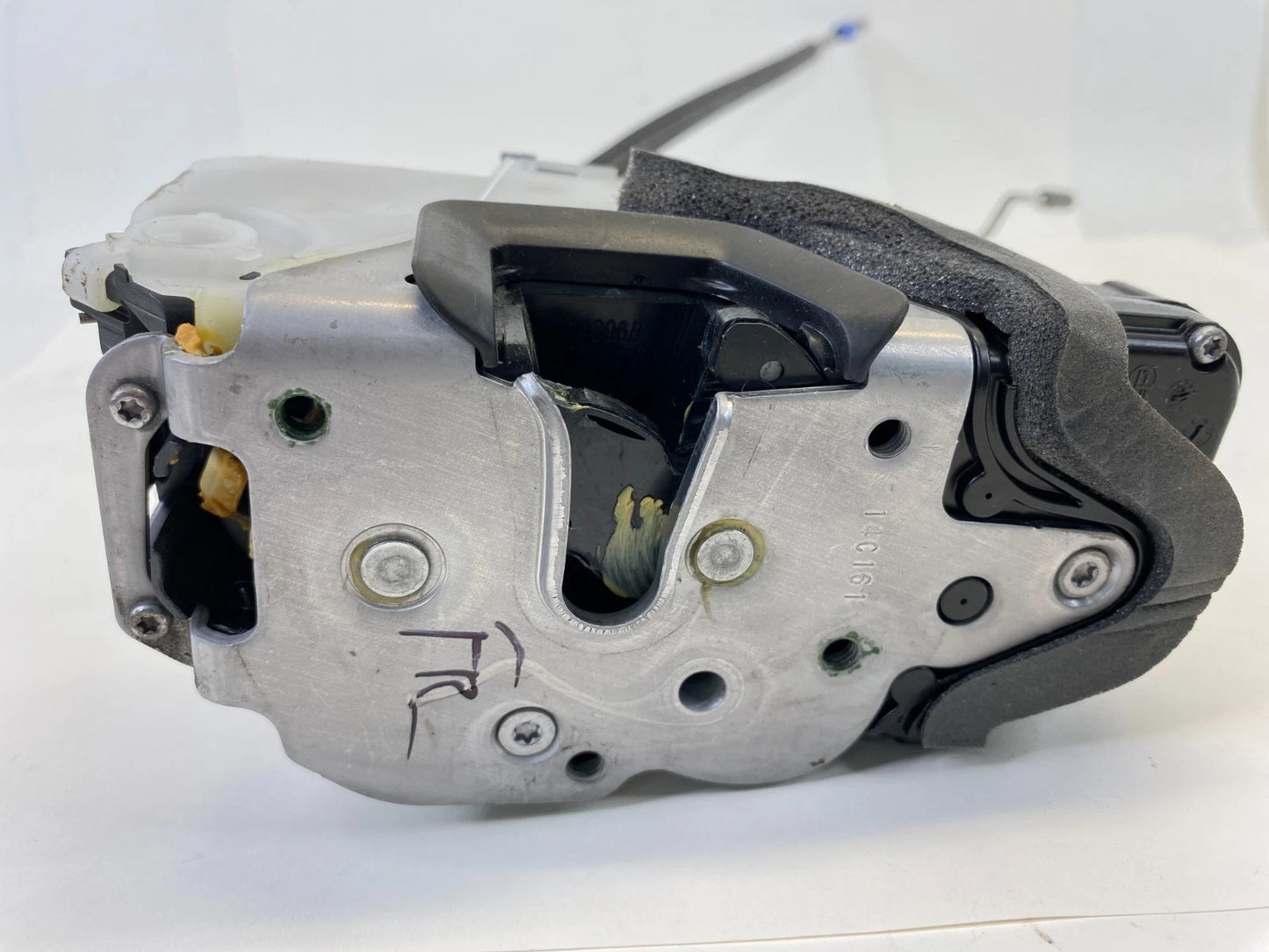 2011-2016 CHEVROLET CRUZE FRONT RIGHT PASSENGER DOOR LOCK LATCH 13579523