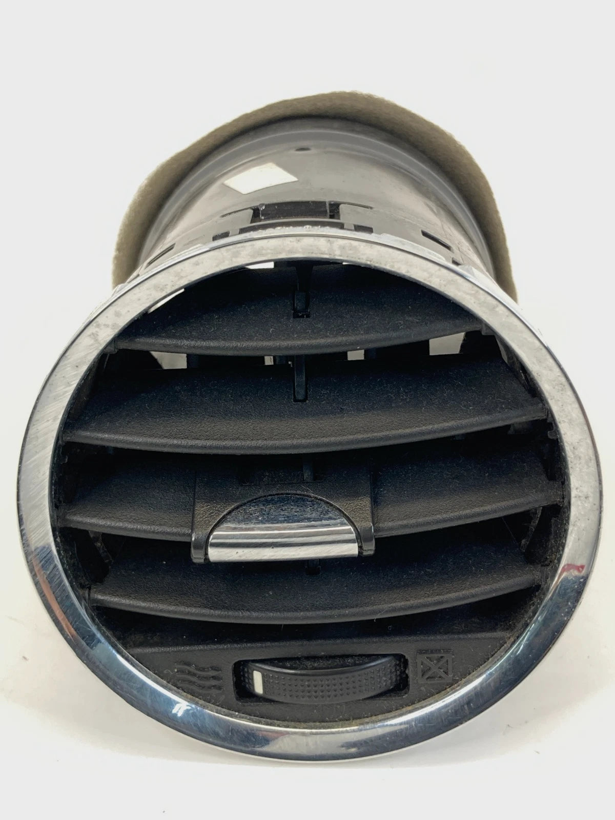 2012-2015 CHEVY CAPTIVA FR CENTER DASH LEFT SIDE A/C AIR VENT OUTLET GRILLE OEM