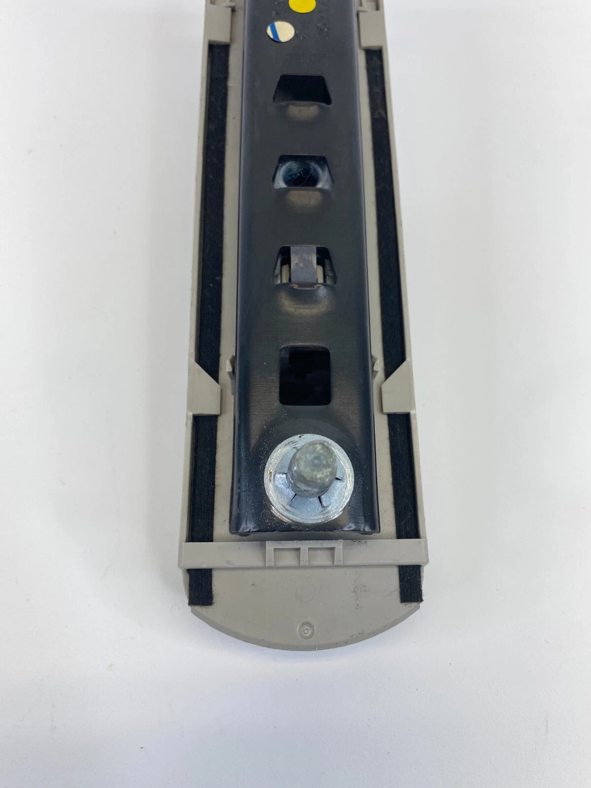 2011-2013 FORD FIESTA FRONT LEFT DRIVER SEAT BELT HEIGHT ADJUSTER 221402 OEM