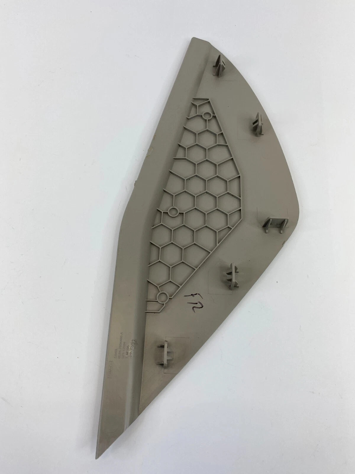 08-12 FORD ESCAPE DASH RIGHT PASSENGER SIDE END CAP COVER TRIM 8L84-7804480-A