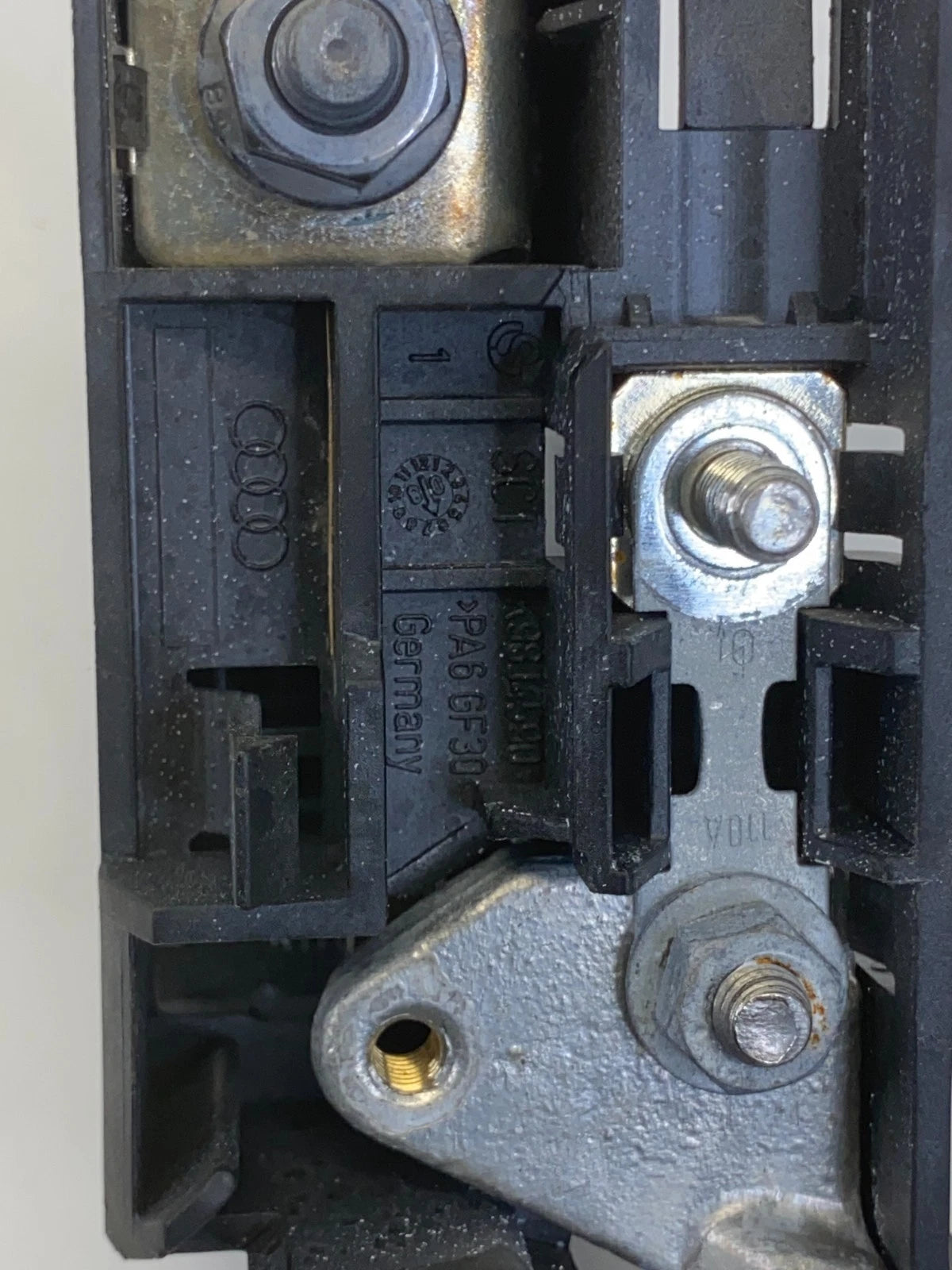 2008-2015 AUDI A5 QUATTRO POSITIVE BATTERY TERMINAL CUT OFF FUSE 4F0915519 OEM