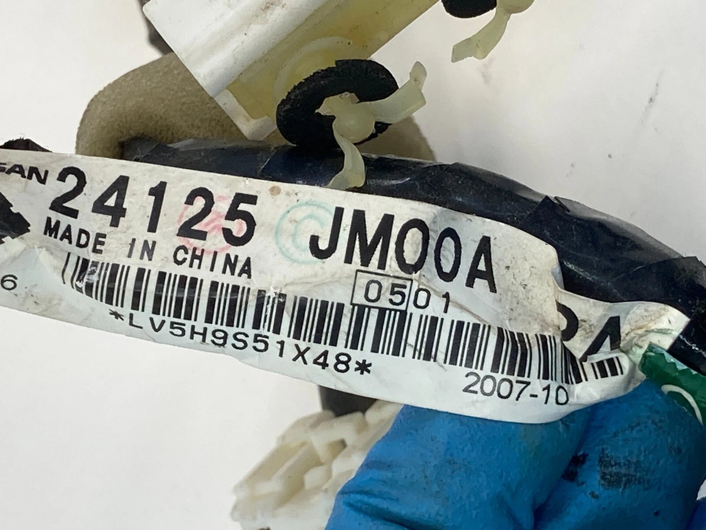 2008-2013 NISSAN ROGUE FRONT LEFT DOOR WIRE HARNESS WIRING PLUG 24125-JM00 OEM