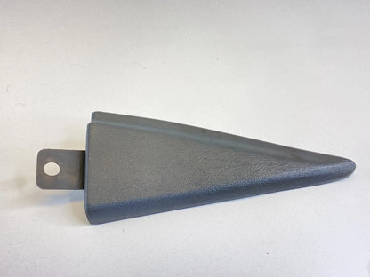 00-05CHEVROLET IMPALA REAR LEFT SIDE INNER CORNER COVER TRIM PANEL 10447252 OEM