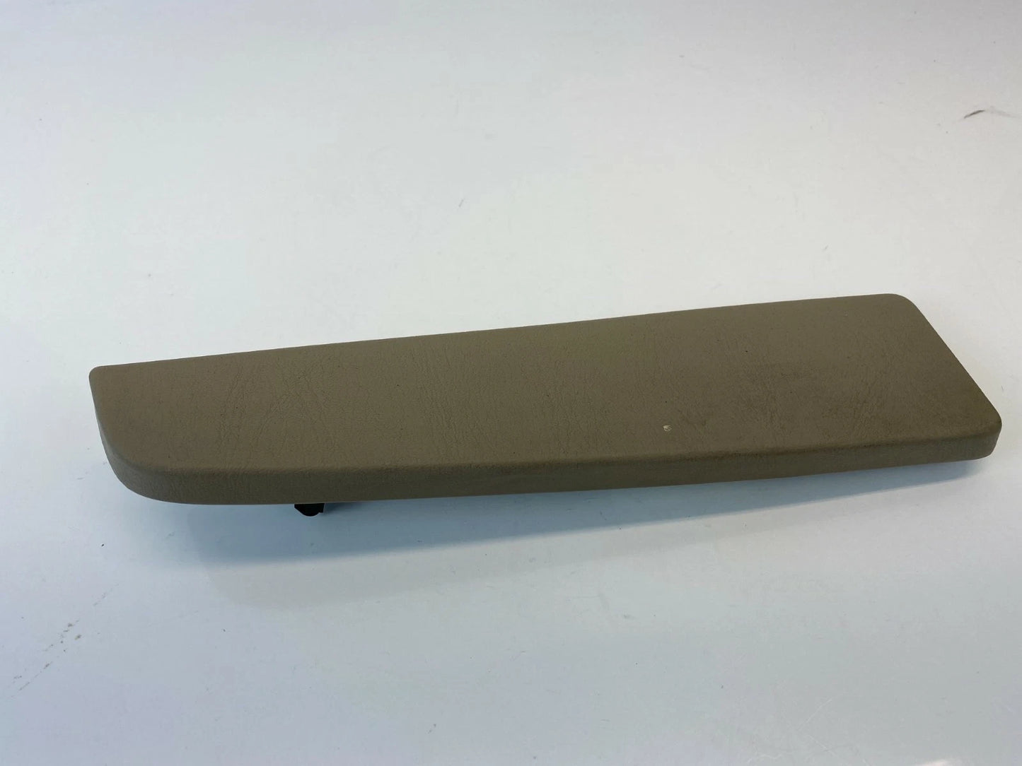 05-07 MERCURY MARINER REAR LEFT DOOR ARMREST PAD BEZEL TRIM PANEL 5E6X-7827541-A