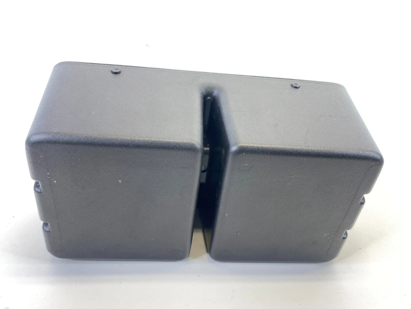 2007-2014 GMC YUKON CENTER CONSOLE DUAL DRINK CUP HOLDER CUPHOLDER INSERT OEM