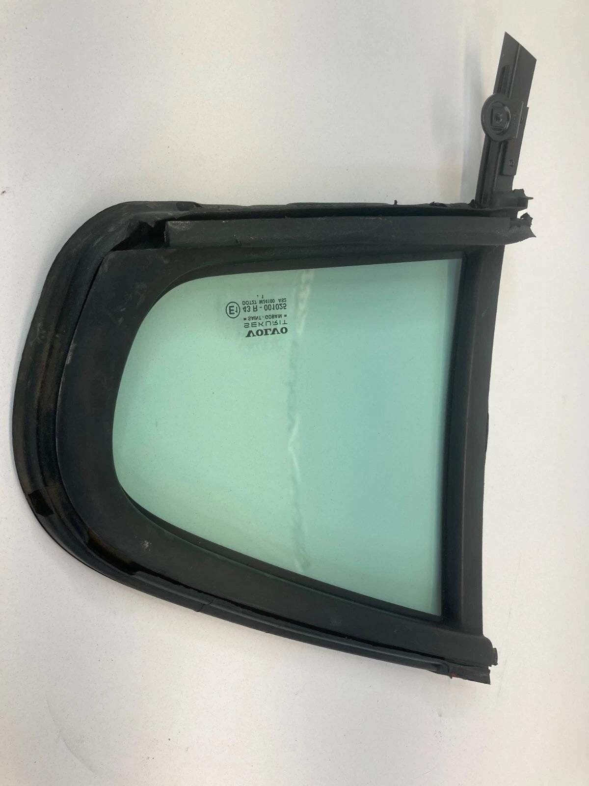 01-09 VOLVO S60 SEDAN REAR RIGHT DOOR QUARTER FIXED VENT WINDOW GLASS 8643030