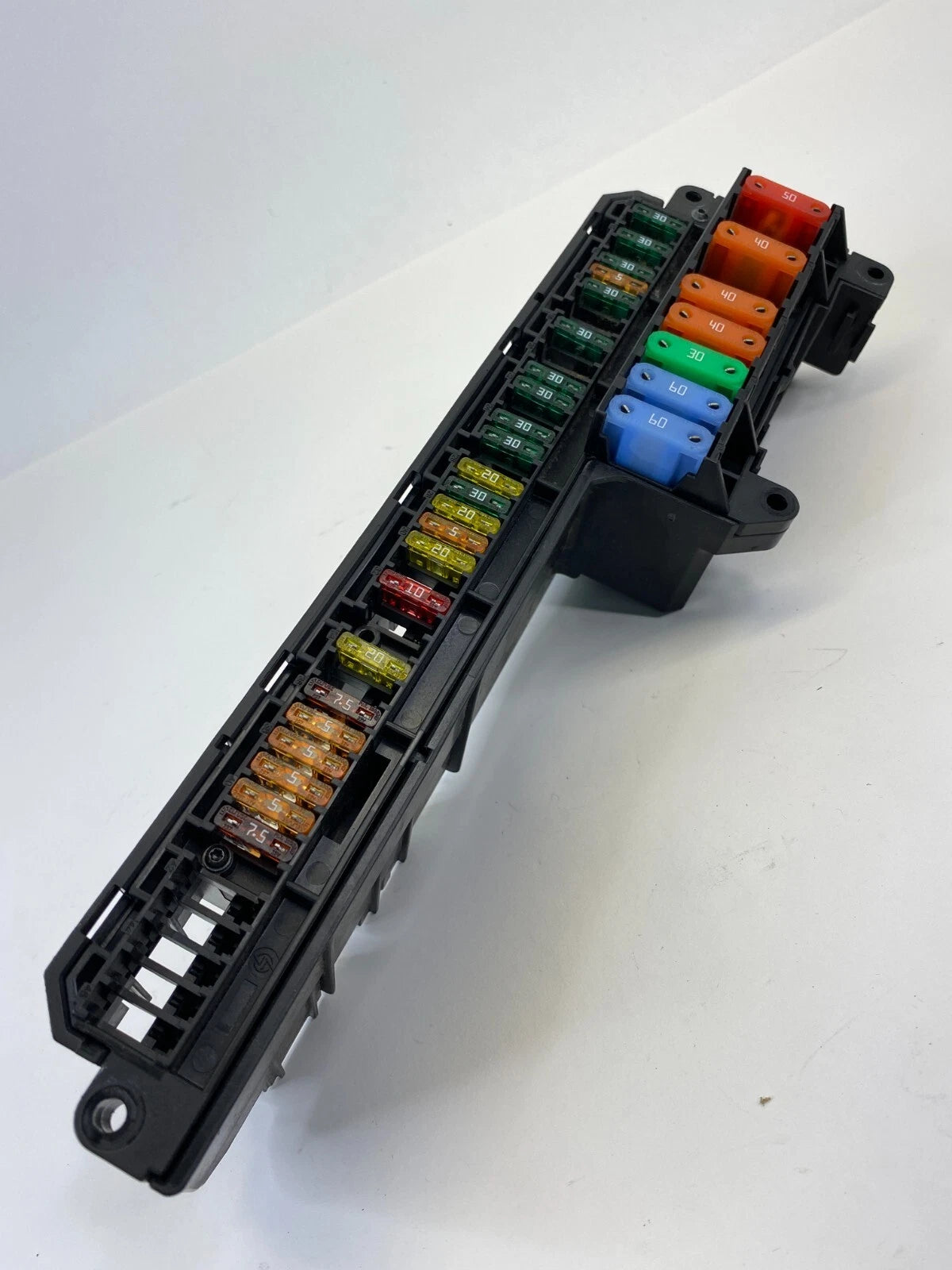 2006-2010 BMW 550I 4.8L AT FRONT POWER DISTRIBUTION FUSE RELAY BOX 257-13290 OEM