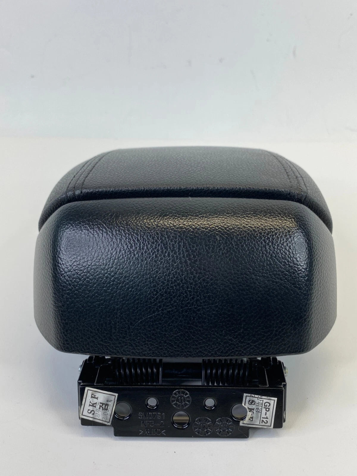 2011-2016 CHEVROLET CRUZE CENTER CONSOLE ARMREST ARM REST LID COVER TOP OEM