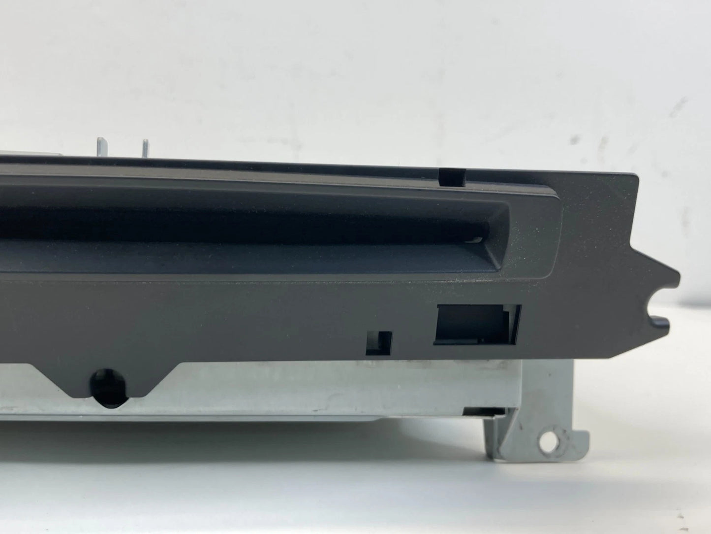 2004-2007 BMW 525I RADIO RECEIVER CD PLAYER NAVIGATION HEAD UNIT 65129131710 OEM