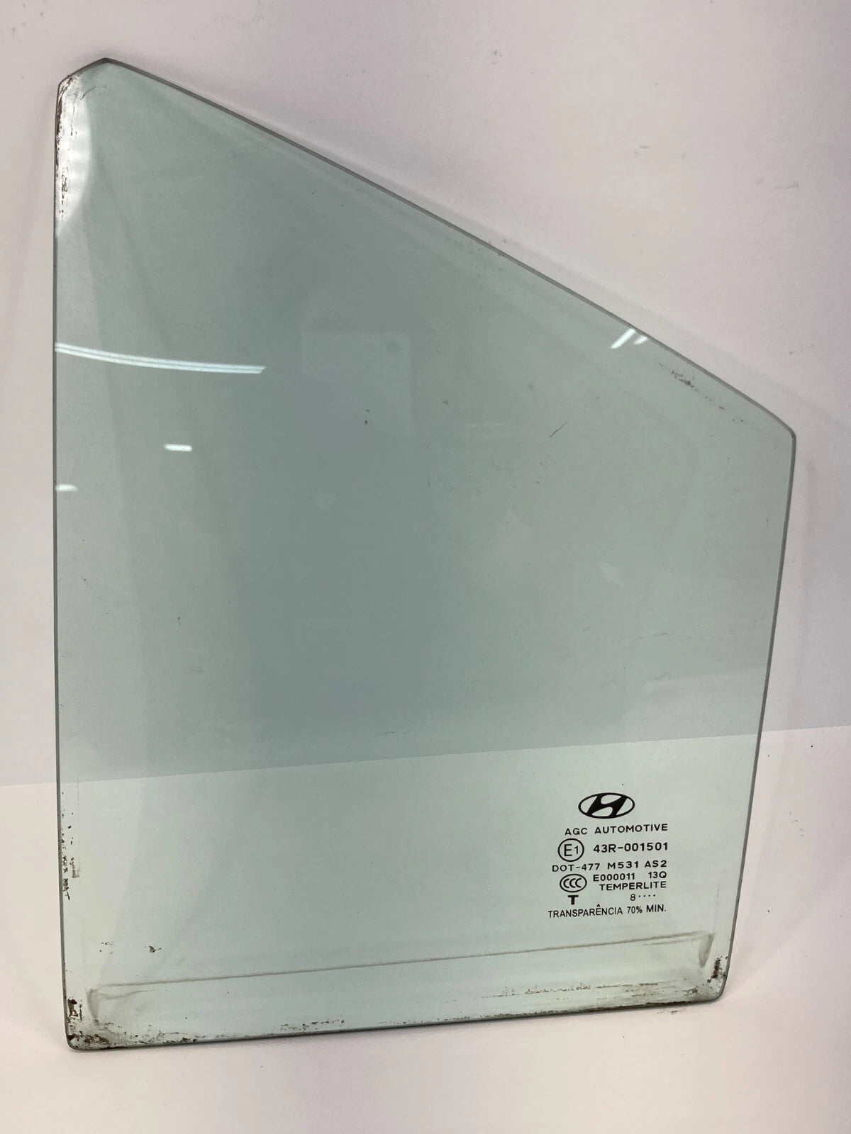 06-11 HYUNDAI ACCENT SEDAN REAR LEFT SIDE DOOR WINDOW FIXED VENT QUARTER GLASS