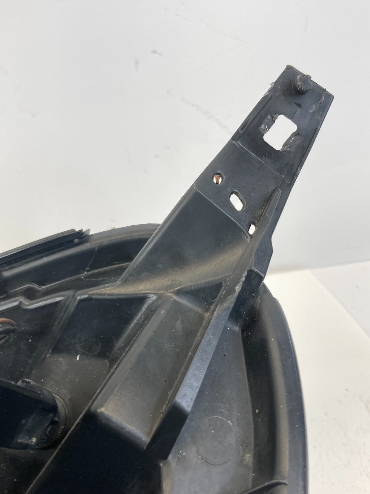 2010-2015 Chevrolet Equinox Right Passenger Headlight Headlamp Halogen OEM