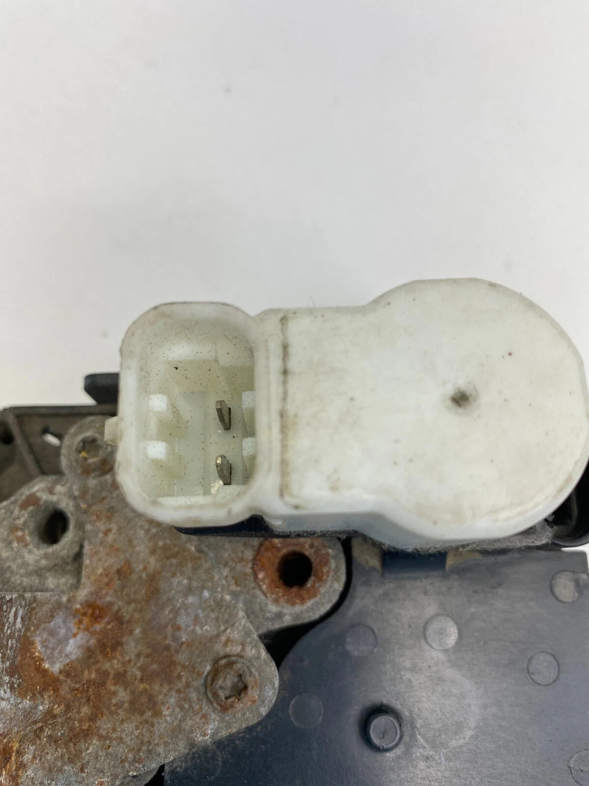 2002-2009 GMC ENVOY TRAILBLAZER FRONT LEFT DOOR LOCK LATCH ACTUATOR 16639869 OEM