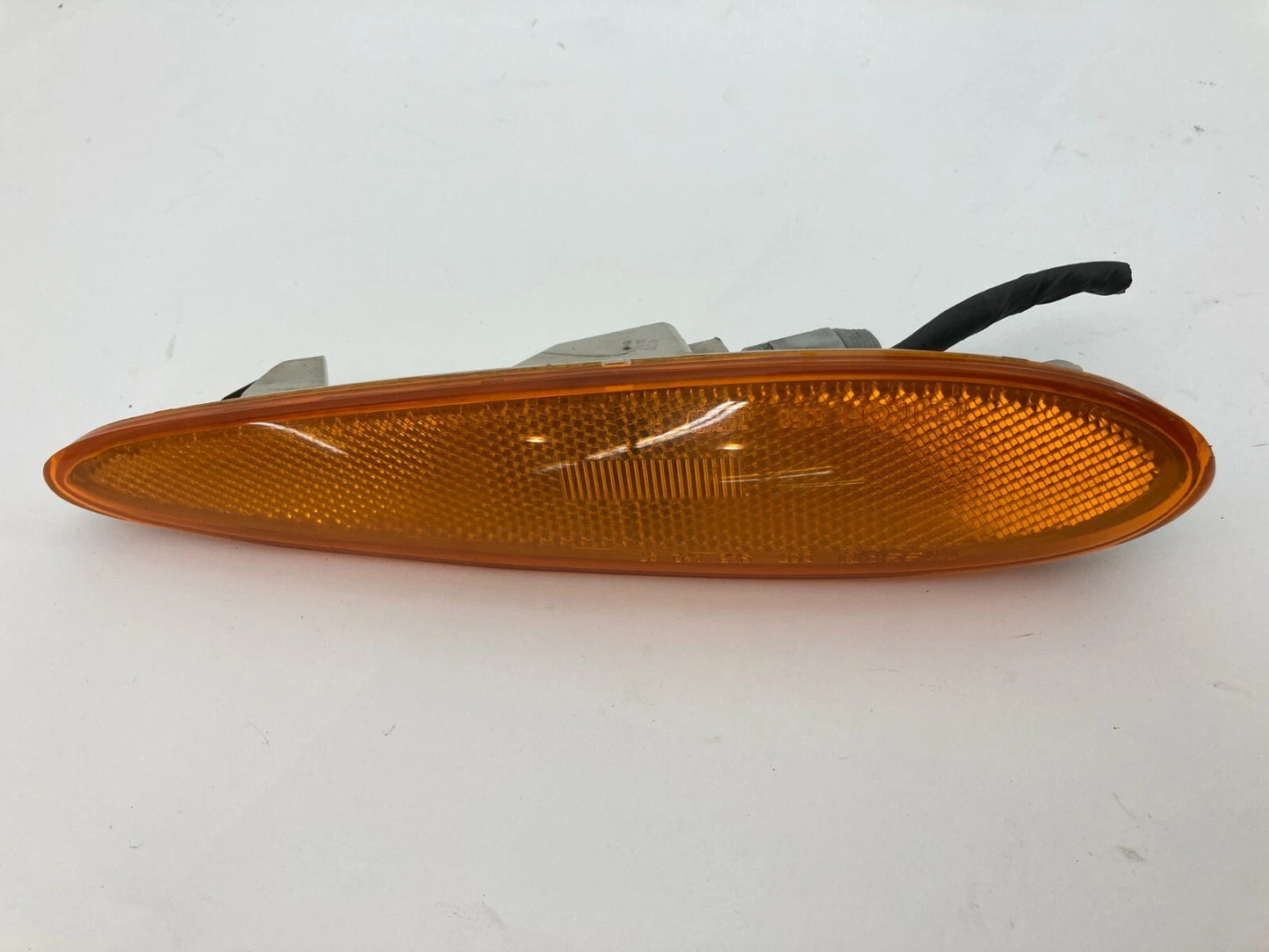 2000 2001 2002 2003 NISSAN MAXIMA FRONT RIGHT PASSENGER SIDE MARKER LIGHT LAMP