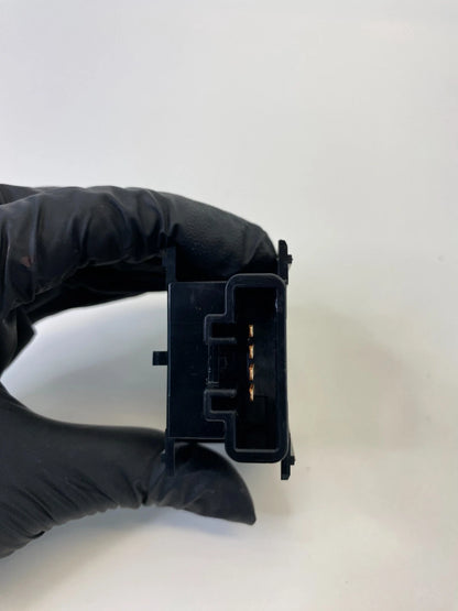 2003-2008 TOYOTA COROLLA HAZARD SWITCH WARNING LIGHT BUTTON CONTROL 153736