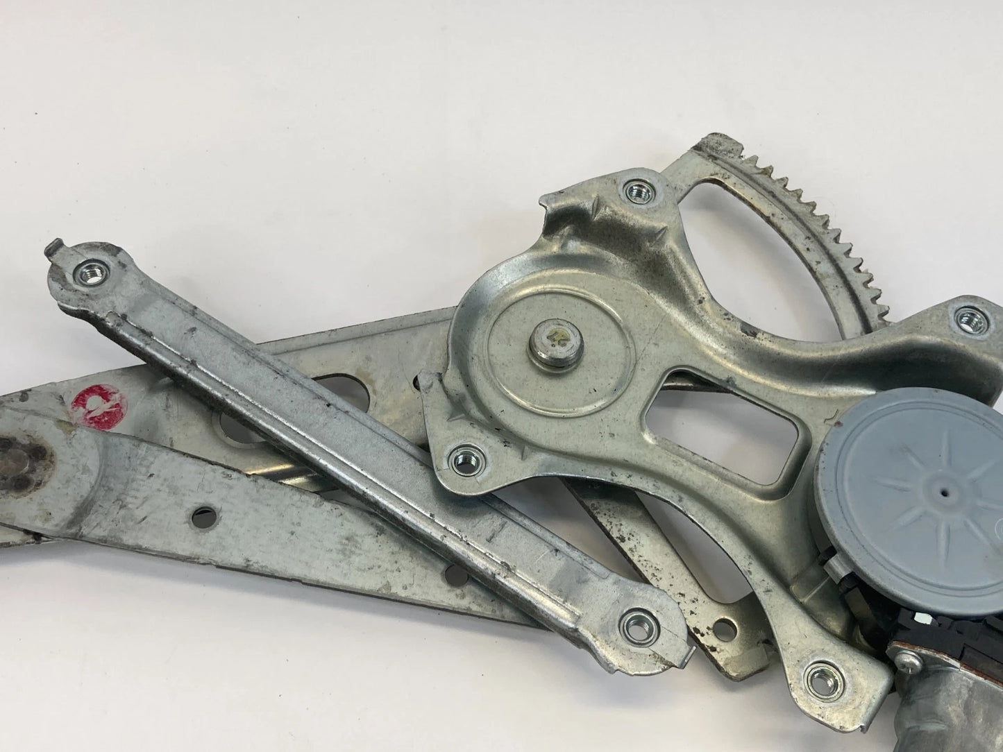 04-09 TOYOTA PRIUS REAR RIGHT PASSENGER WINDOW REGULATOR MOTOR OEM 85710-35180