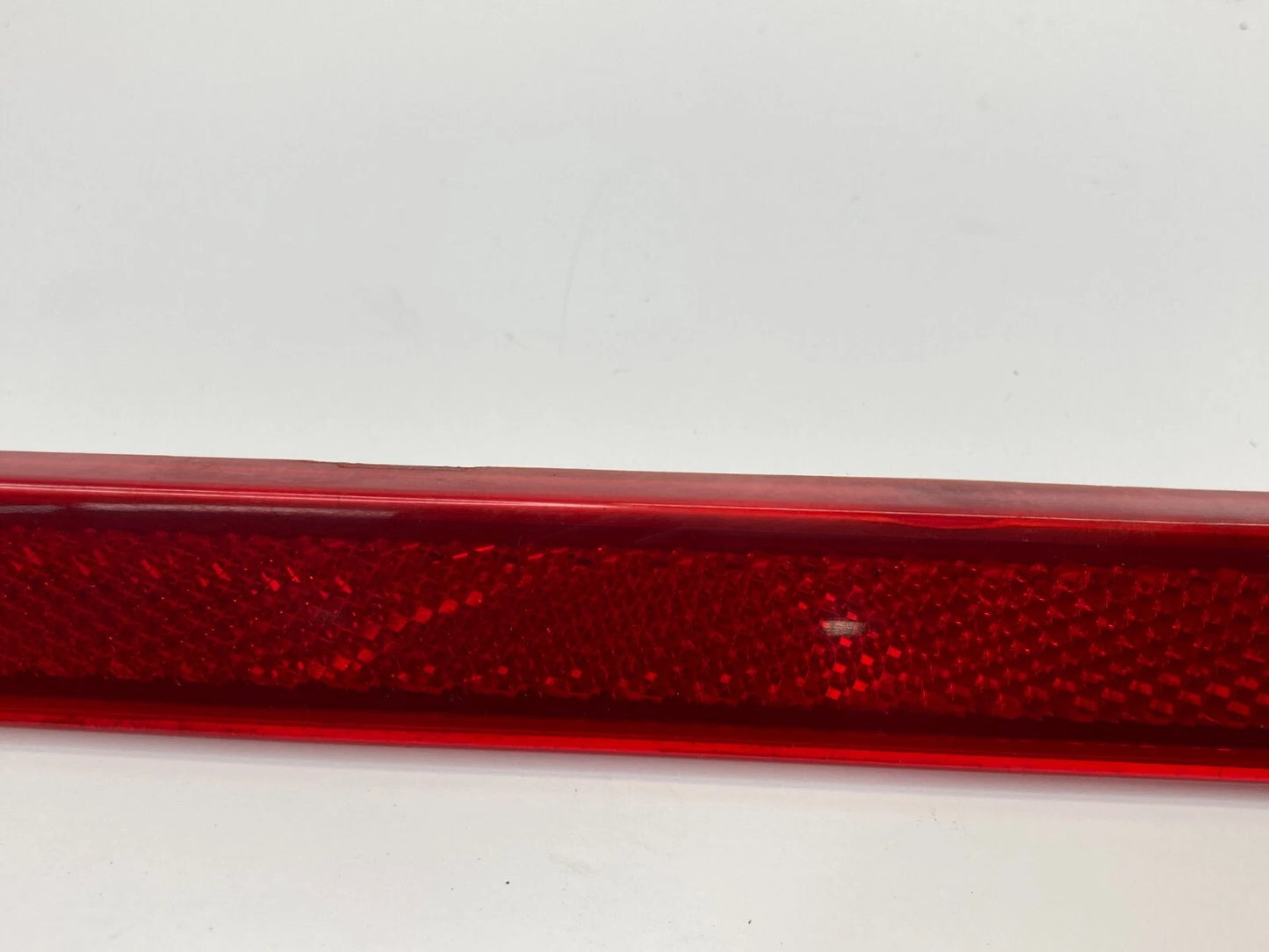 2008-2014 CADILLAC CTS SEDAN REAR BUMPER LEFT OUTER SIDE REFLECTOR LAMP 25883455