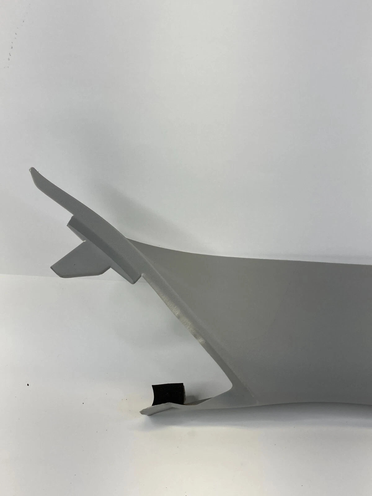 2002-2005 FORD EXPLORER FRONT RIGHT PASSENGER SIDE WINDSHIELD A-PILLAR TRIM OEM