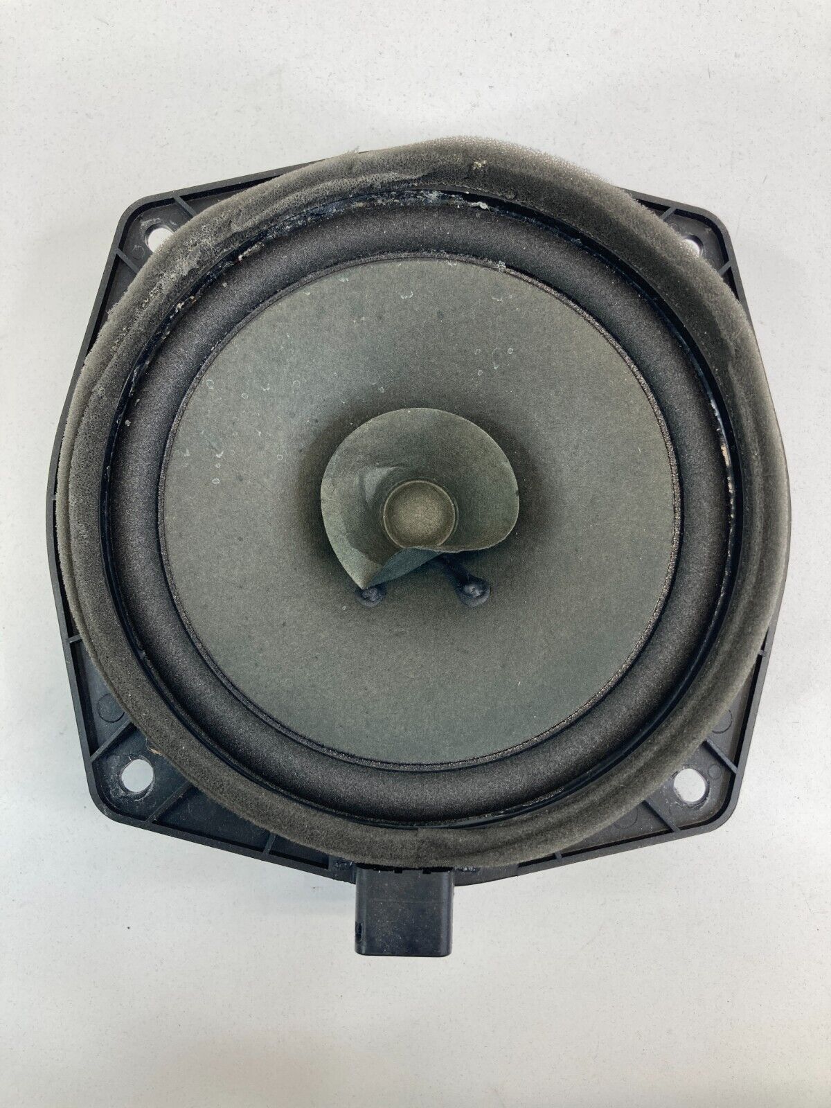 2007 2008 Mitsubishi Endeavor Front Left Side Door Audio Speaker MR306819 OEM