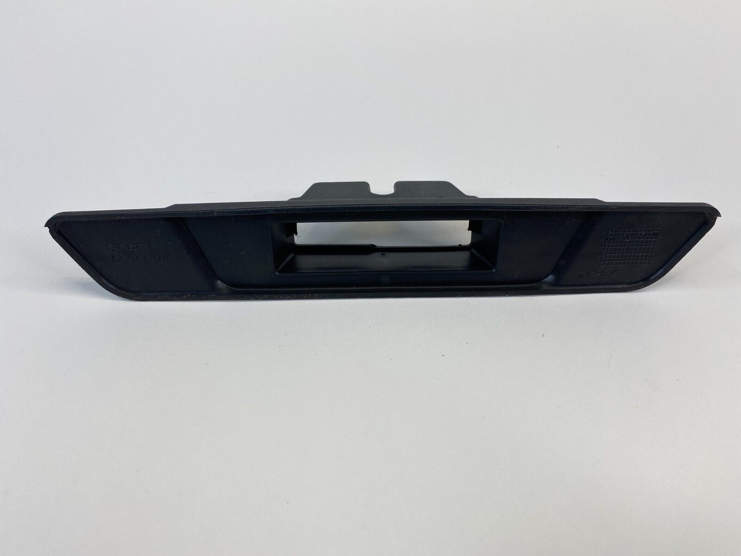 2003 2004 Saab 9-3 Rear License Plate Light Cover Deck Lid Finish Panel 12787319