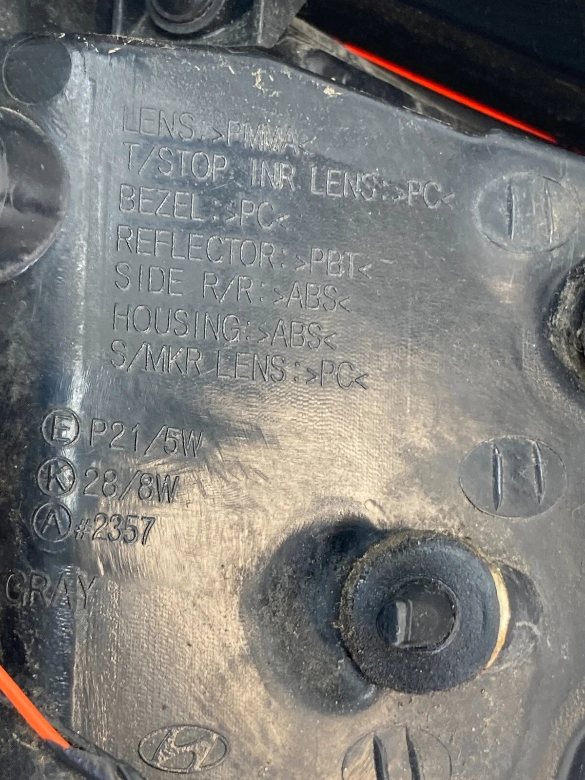 2014 2015 2016 HYUNDAI ELANTRA RIGHT TAILLIGHT TAIL LAMP OUTER 92402-3X2 KOREA