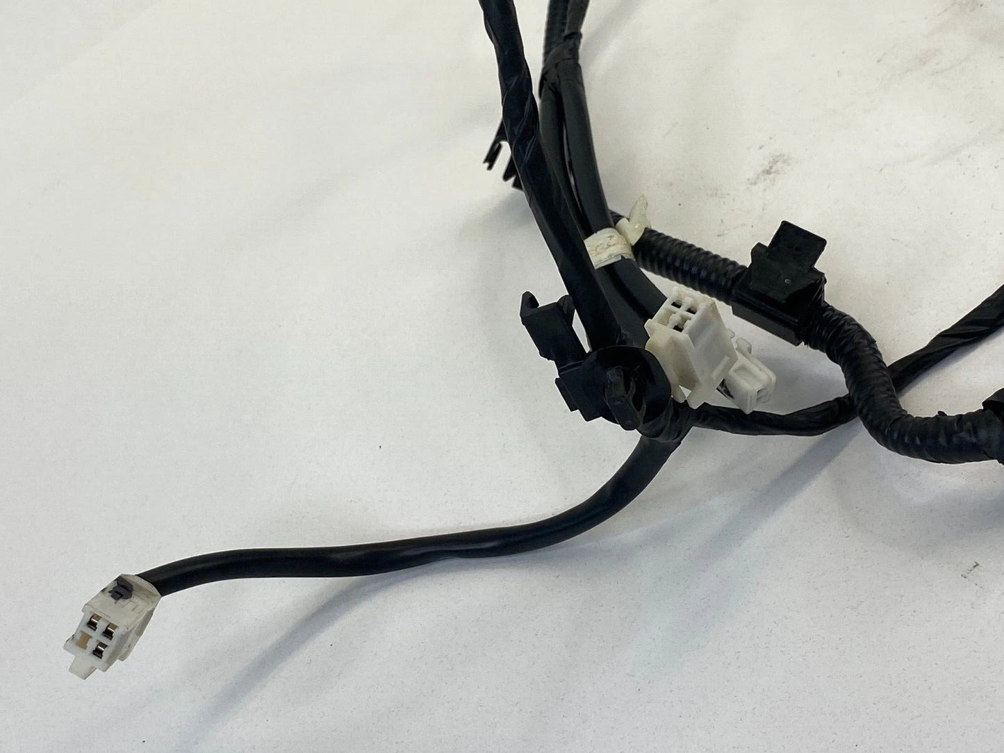 1997-2001 TOYOTA CAMRY REAR LEFT DOOR WIRE HARNESS ASSEMBLY 82153-AA020-L