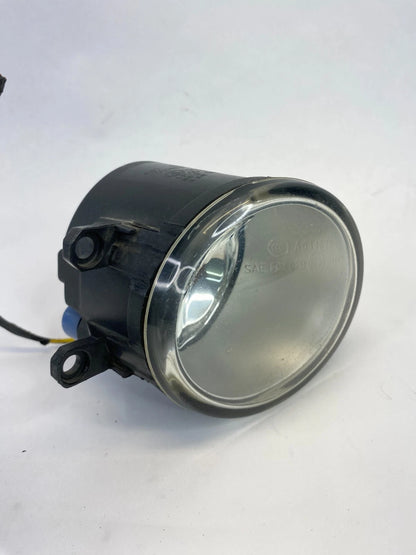 2006-2011 TOYOTA RAV4 YARIS FRONT RIGHT RH SIDE FOG LIGHT LAMP 81210-0D041 OEM