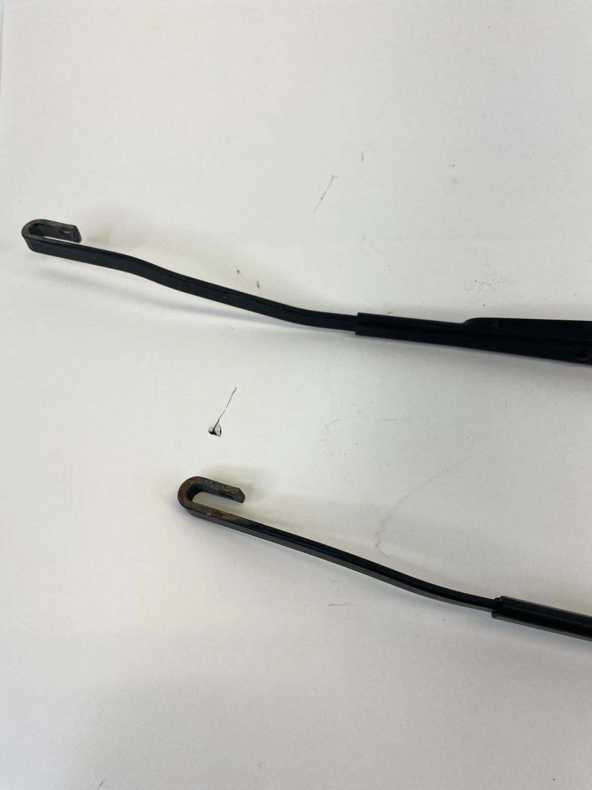 2008-2015 SCION XB FRONT LEFT & RIGHT WINDSHIELD WIPER ARM OEM